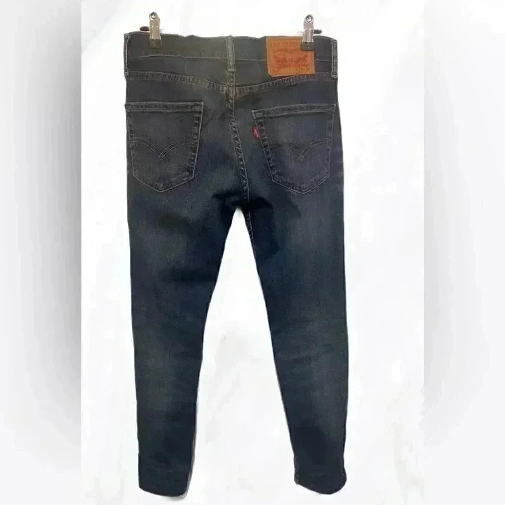 Levi’s 511 distressed mid rise dark wash 5 pckt ripped knee slim fit jeans 28